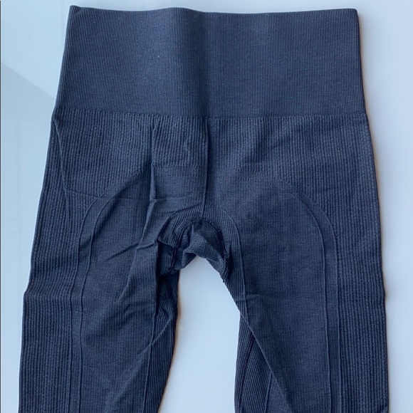 Lululemon leggings - Picture 3 of 5